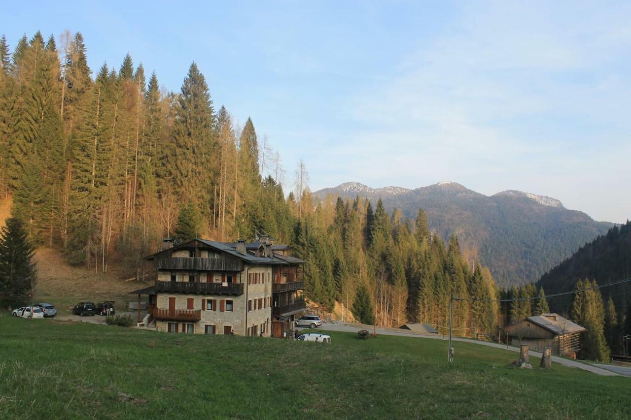 Pa' Eimbdlar Apartment Sauris Bagian luar foto